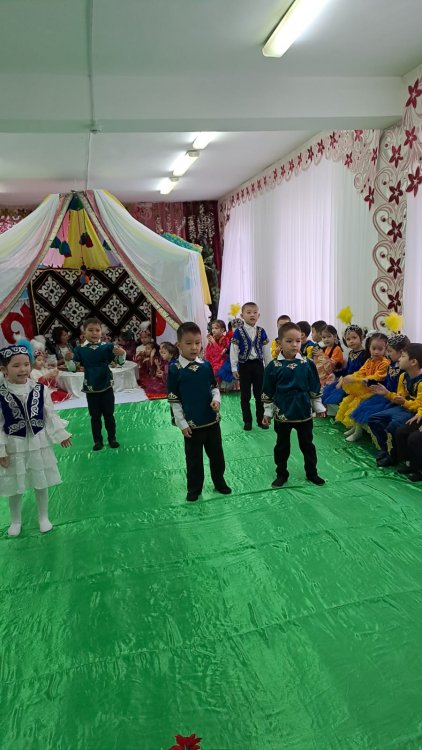Наурыз әр шаңыраққа бақыт, береке мен құт әкелсін! Көктем лебімен бірге келген мереке құтты болсын!